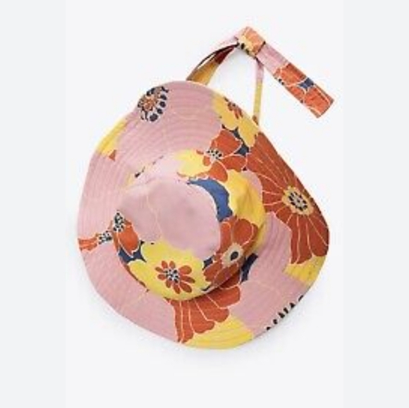 Zara Accessories - Zara Retro Inspired Floral‎ Wide Brim Sun Hat.
